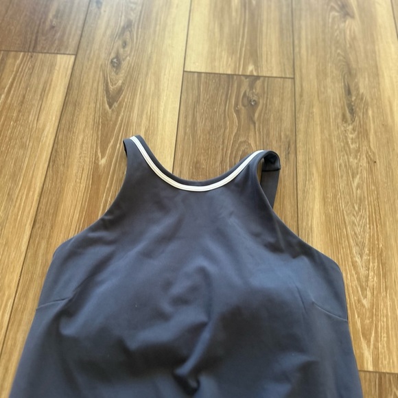 Vuori women’s volley Dress size medium - Picture 6 of 8